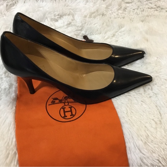 Hermes Black Leather Pointed Heels - Picture 5 of 9